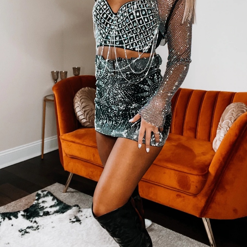 THOMAS RUNWAY ROCKSTAR RINESTONE  STUDDED SKIT! Sold out on their website